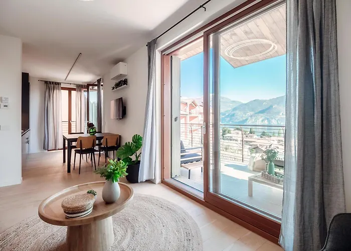 Bella - By Myhomeincomo