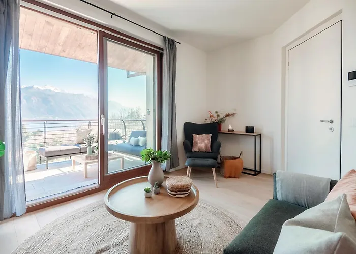 Bella - By Myhomeincomo