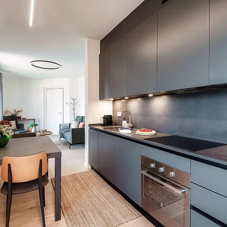 Bella - By Myhomeincomo Appartement
